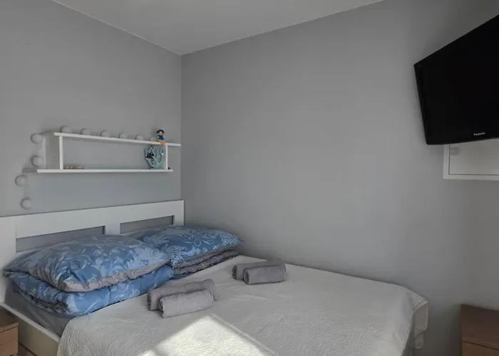 Rum i privatbostad U Eli I Jurka *